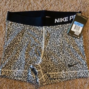 Brand new Nike Pro Shorts size medium